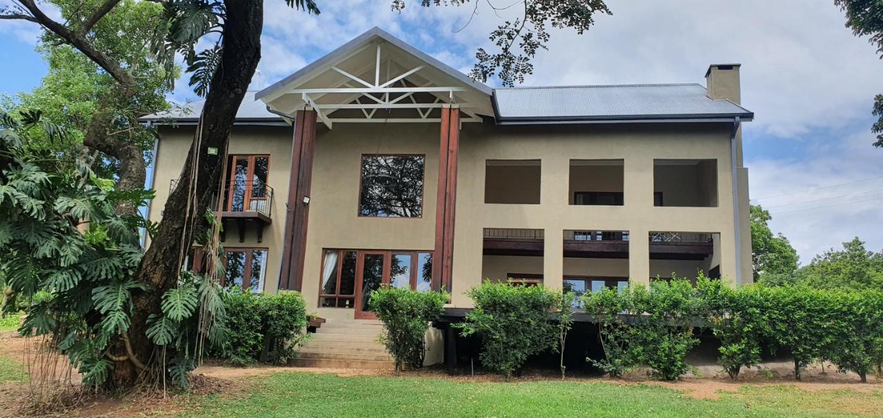 Villa Rostrata-On-Lake Hazyview Bagian luar foto