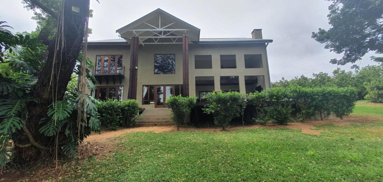 Villa Rostrata-On-Lake Hazyview Bagian luar foto